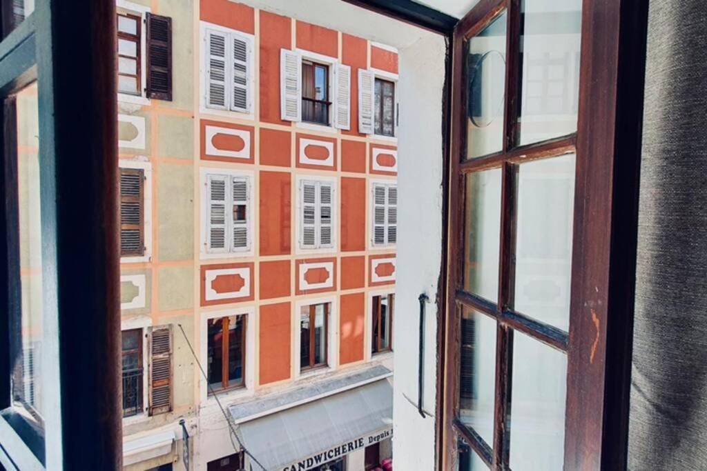 Le Carnot 2 Etoiles Hypercentre Vieille Ville Annecy Exterior foto